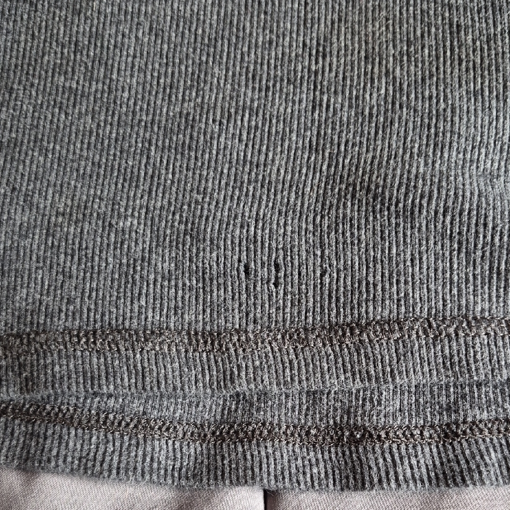 Harley-Davidson Gray Ribbed Henley with Cream Script Small Holes In Front (Pict. - Picture 3 of 4